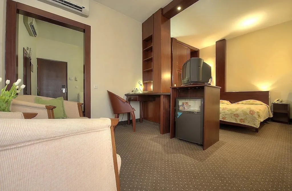 Abc Hotel سالونيك
